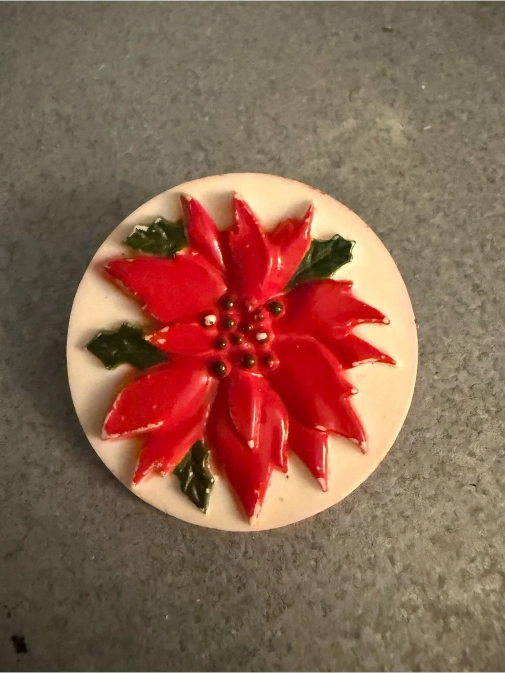 Vintage 1970s Hallmark poinsetta Christmaspin brooch